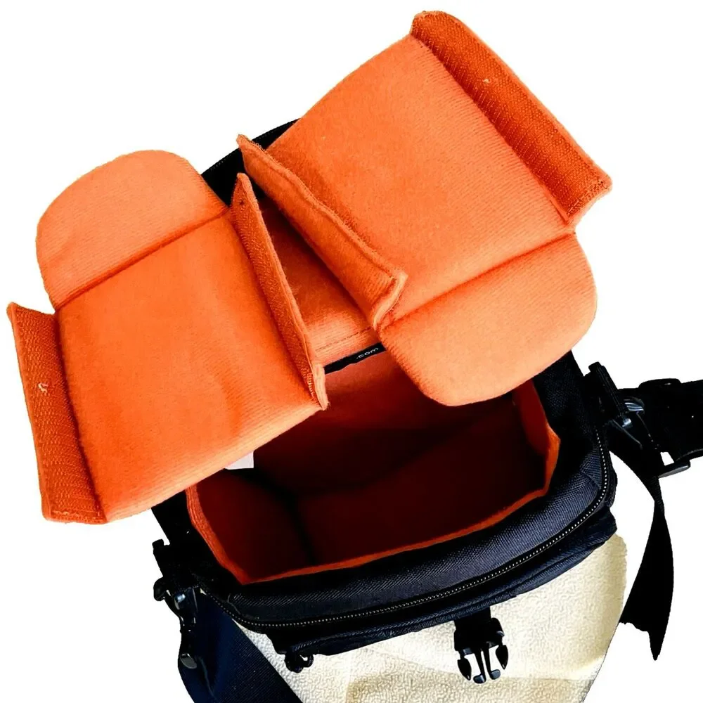 Lowepro Camera Case Adventura 140 Ripstop 8 x 8 in Small Black Padded Strap